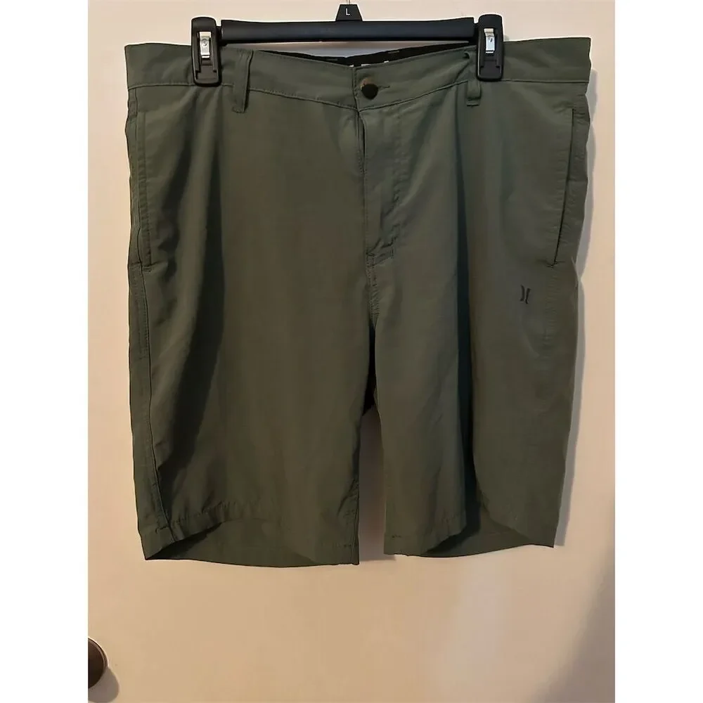 Hurley Men's Chino Shorts Size 34 Olive Green Casual Flat Front - Picture 1 of 7